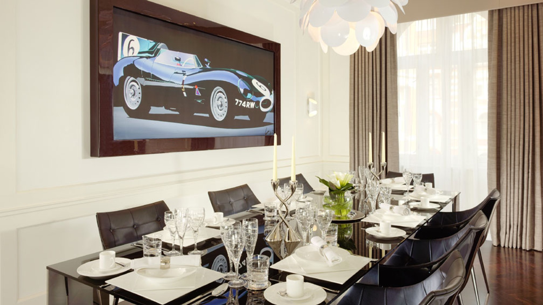 Zamieszkaj w Jaguarze