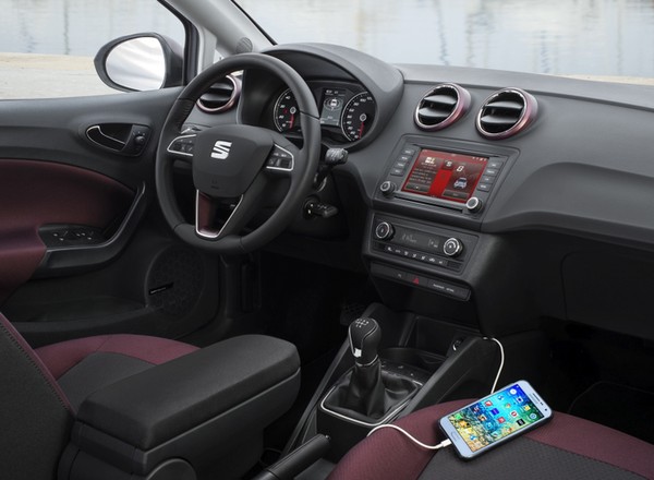 Seat i Samsung stworzyli pierwszy samochód connected