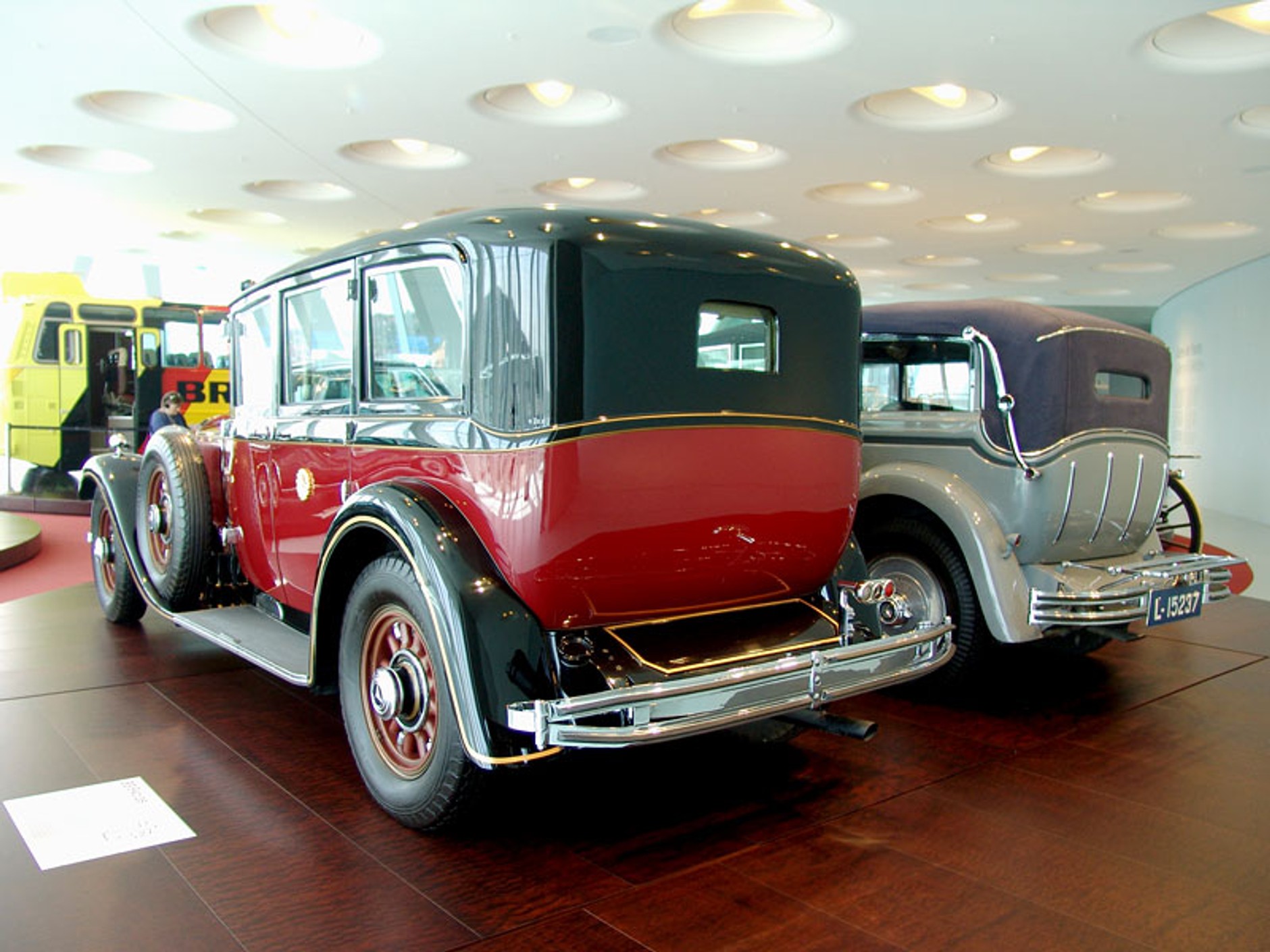 Mercedes-Benz Muzeum: 120 lat historii na 9 piętrach - 1. część (galeria)