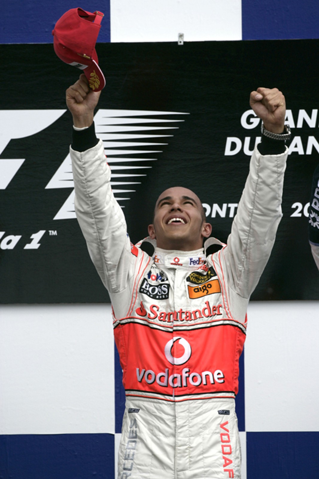 Sukces Lewisa, kraksa Roberta