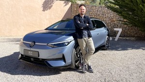 Obejrzałem "elektrycznego Passata" dla rodziny. Volkswagen ID.7 Tourer oficjalnie
