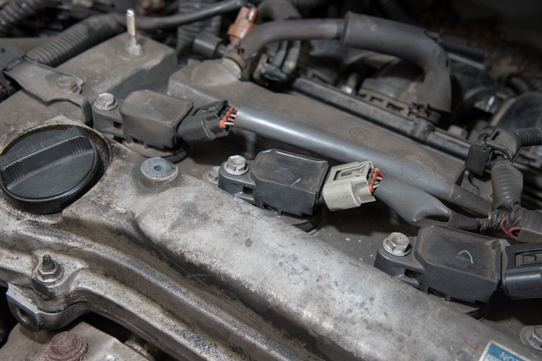 Serwisujemy Toyotę Avensis II 2.0 D4: świece zapłonowe