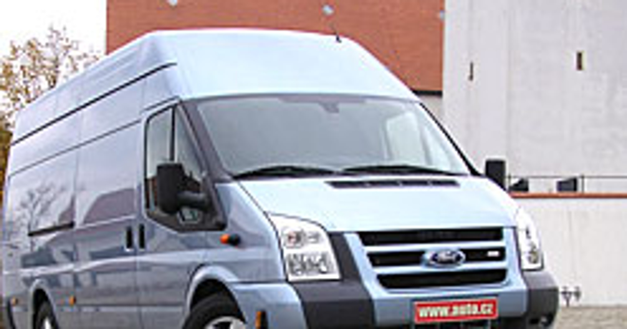 Ford Transit 3.2 TDCi i Transit SportVan: pierwsze jazdy