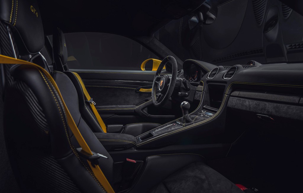 Porsche 718 Spyder i 718 Cayman GT4 z wolnossącym bokserem