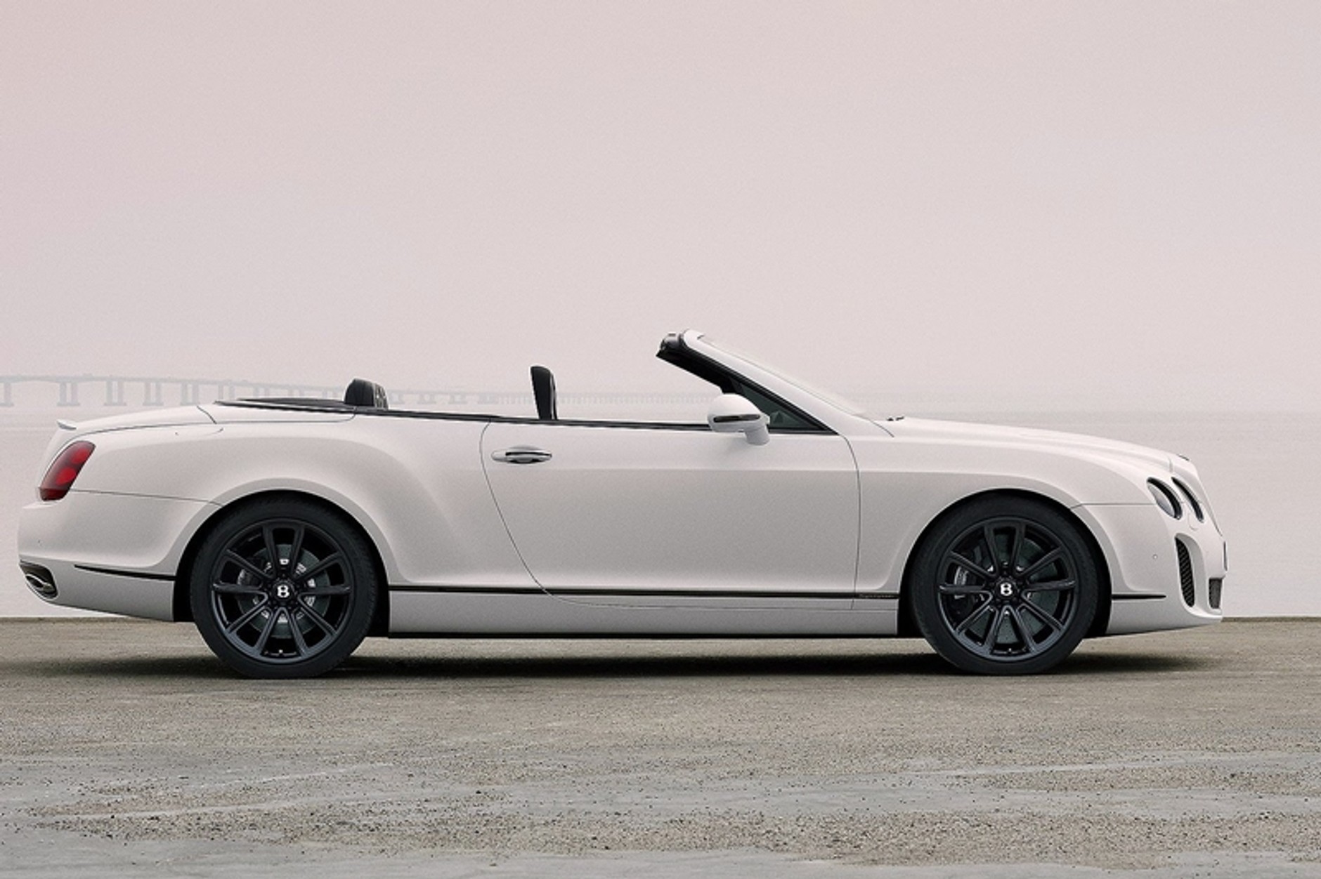 Bentley Continental Supersports Cabrio to najszybszy czteroosobowy kabriolet świata