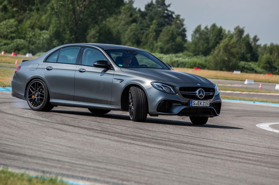 Mercedes-AMG E 63 S 4Matic+ - sportowiec o niewiarygodnych talentach