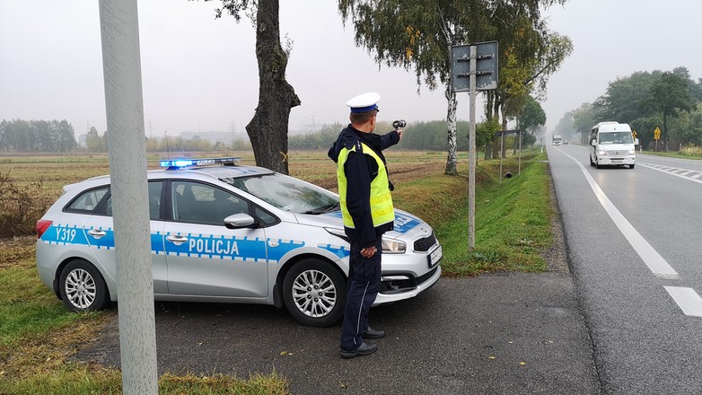 Kontrola prędkości – dystans pomiarowy to nawet 800 metrów!