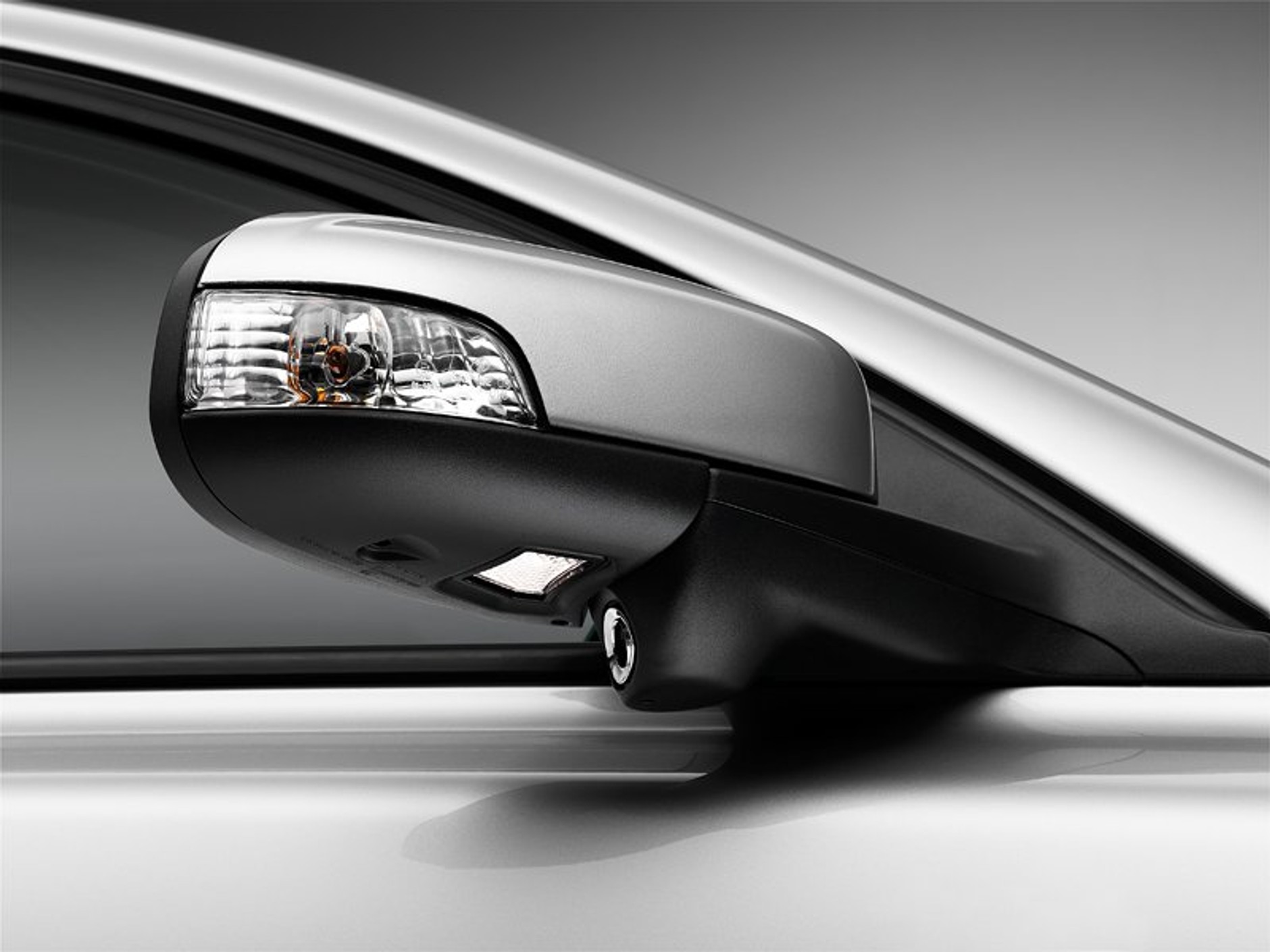 Odmłodzone Volvo S40 i V50 na starcie (WIDEO)