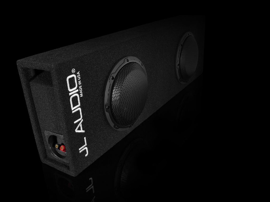 Za wersję JL Audio MicroSub z jednym głośnikiem 20 cm trzeba zapłacić 300 dolarów