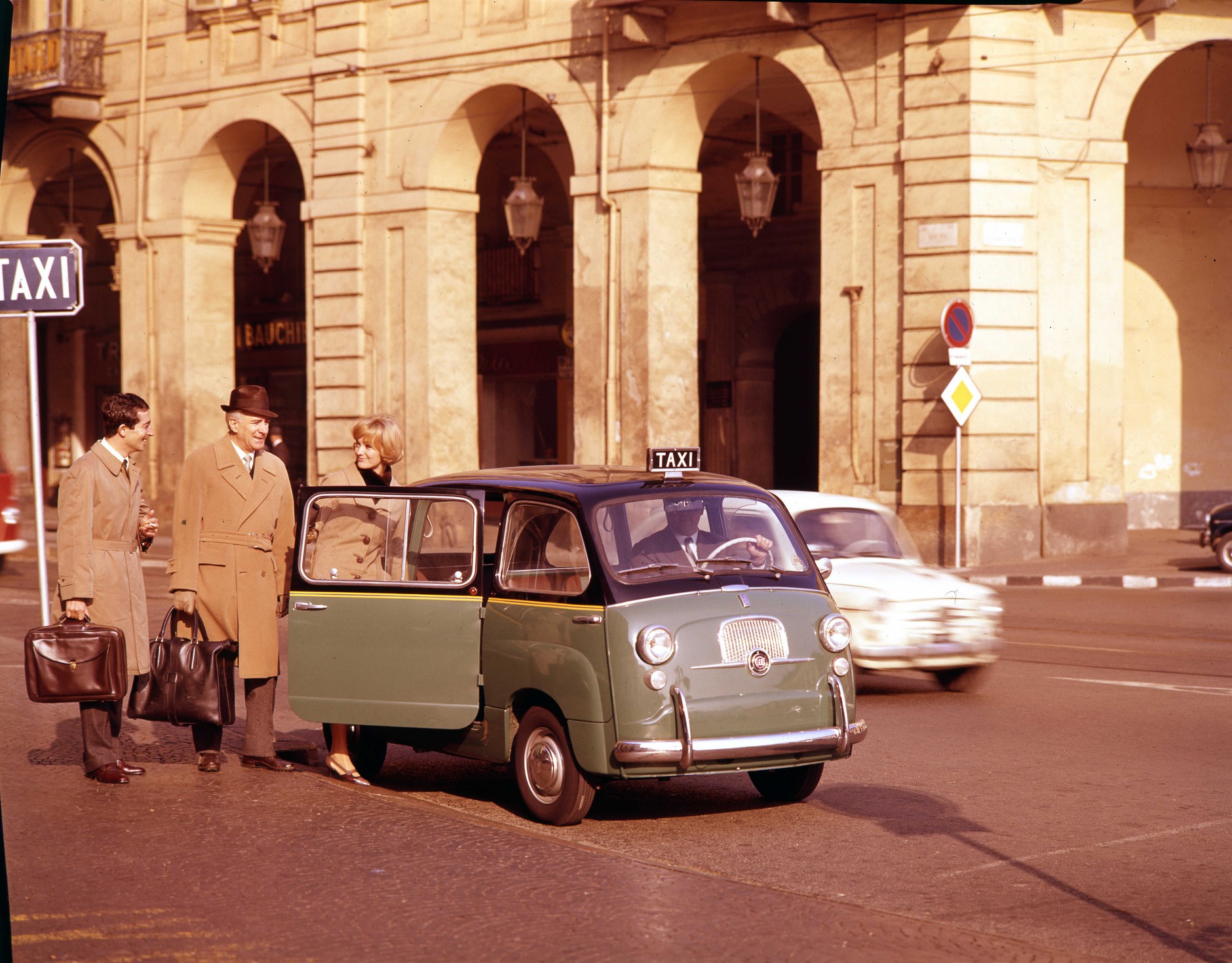 Fiat 600 Multipla jako taksówka