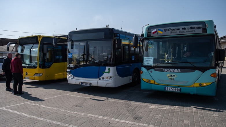 UKRAINA LWÓW UROCZYSTOŚĆ PRZEKAZANIA AUTOBUSÓW