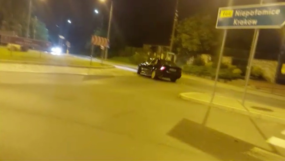 Driftował po ulicach Wieliczki. Zdradziło go nagranie