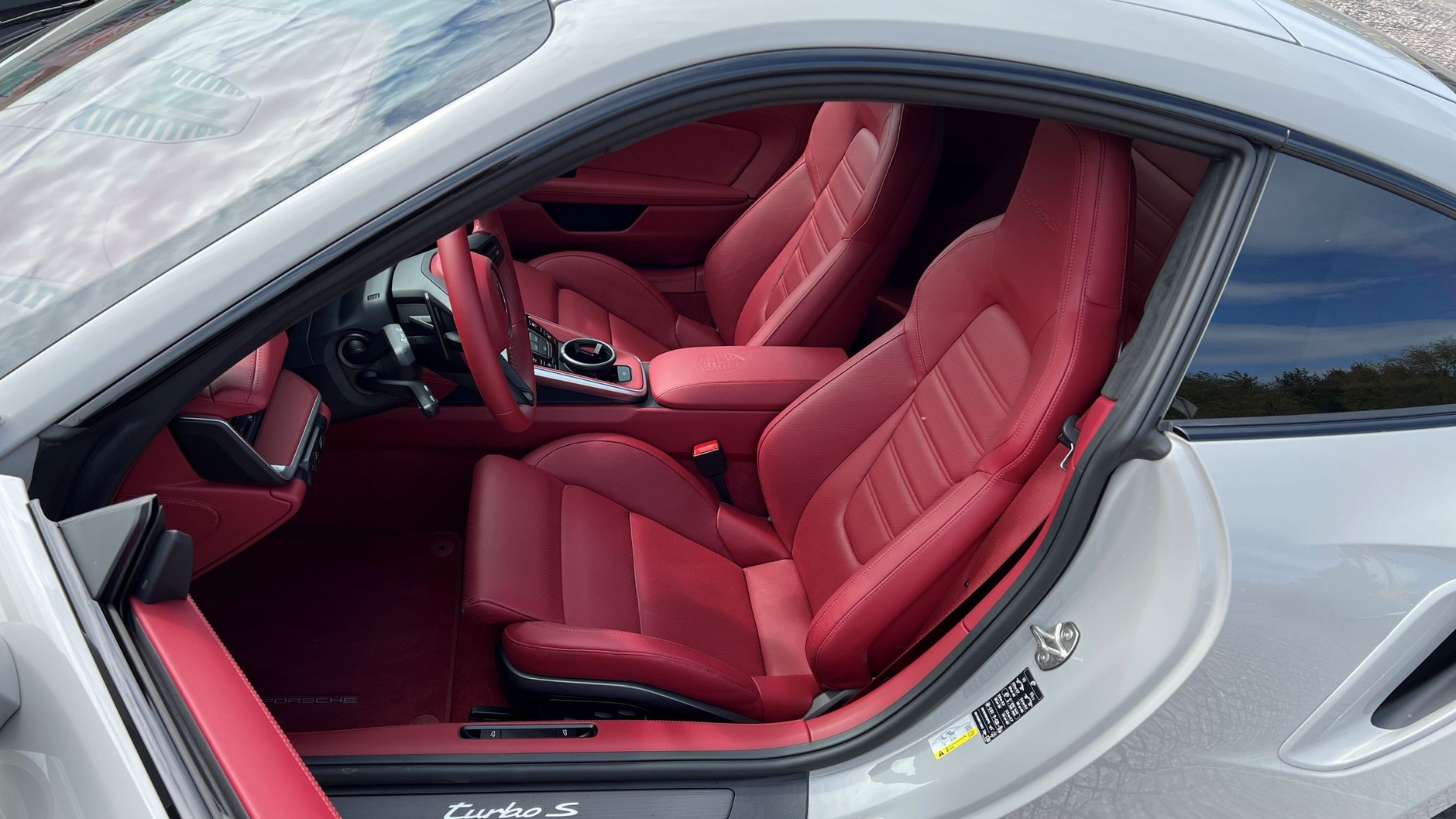 Porsche 911 Turbo S (generacja 992.2)