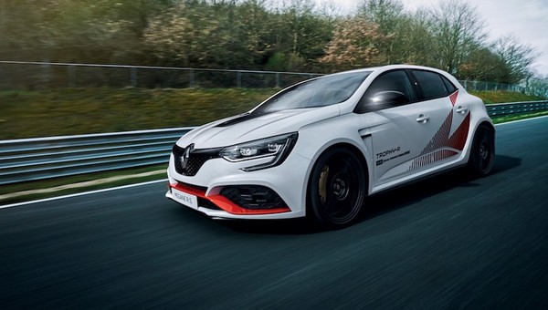 Renault Megane R.S. Trophy-R – rekordowy wynik