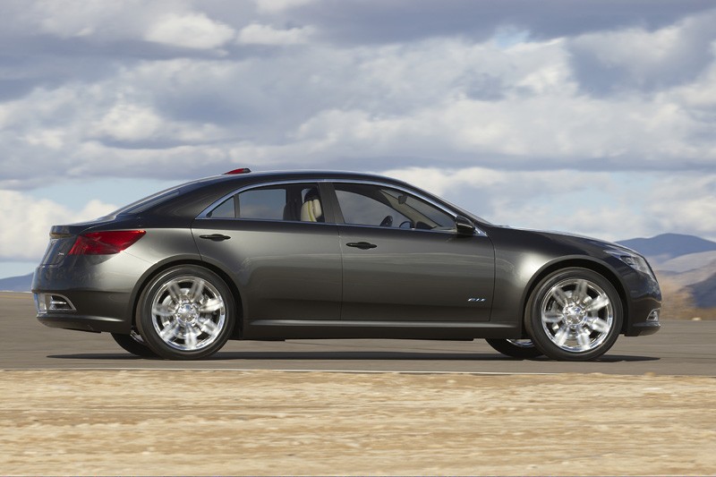 Chrysler 200C EV Concept – elegancki sedan z hybrydowym napędem
