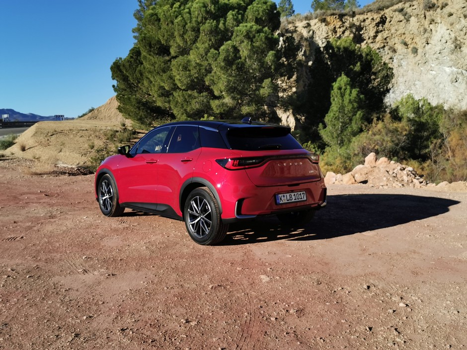 Lexus LBX 2023 – pierwsze jazdy