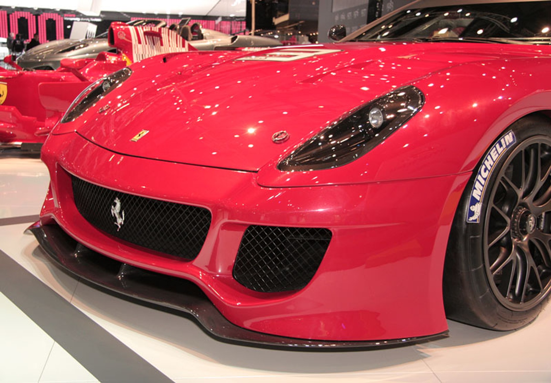 Ferrari w pierwszym półroczu 2009 zwiększyło udziały w rynku