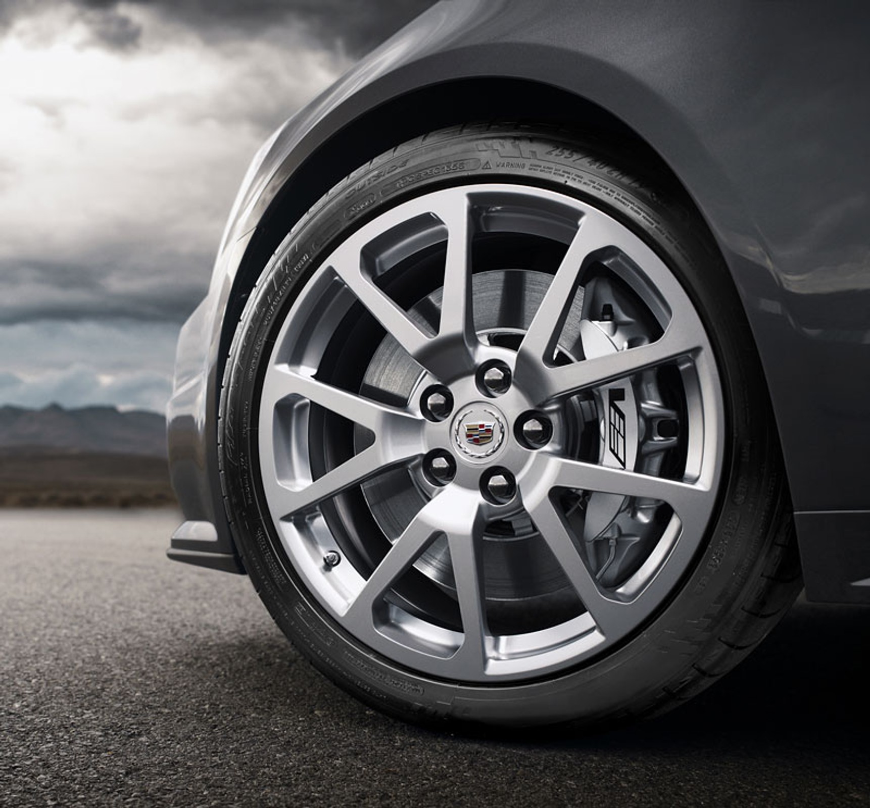 Detroit 2010: Cadillac CTS-V Coupe w najmocniejszej wersji