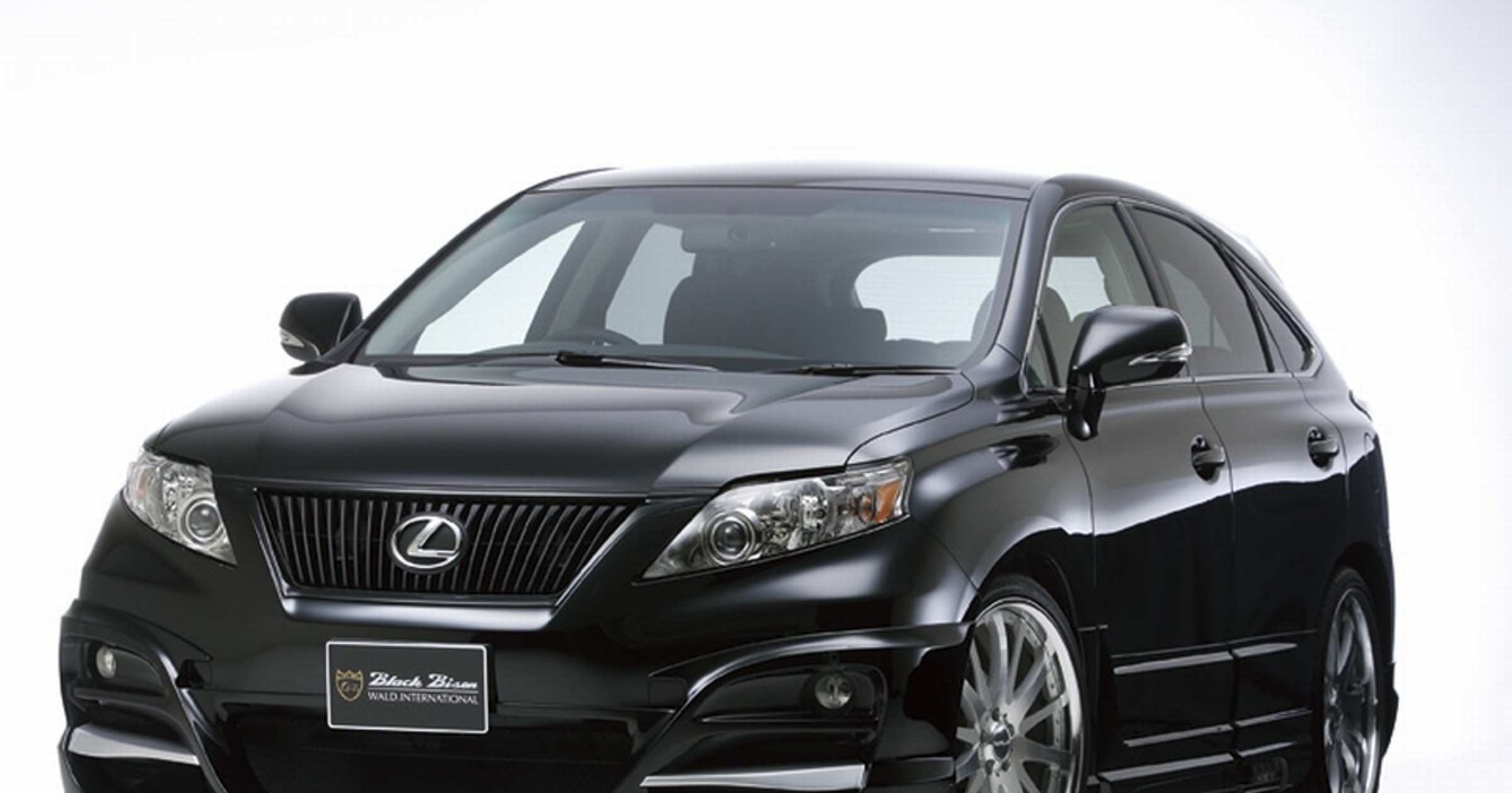 Lexus RX350 Black Bison - Kolejny Bizon od Wald International