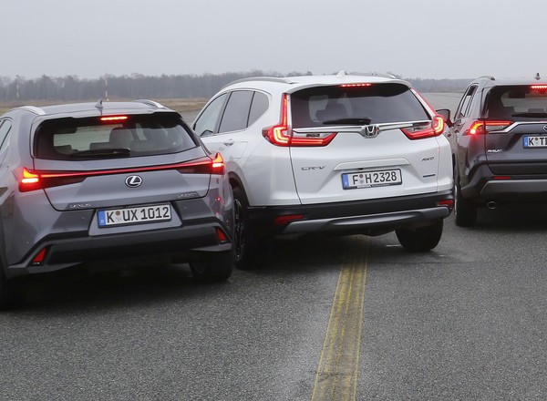 Toyota RAV4 kontra Lexus UX i Honda CR-V – trzy pomysły na hybrydowego SUV-a