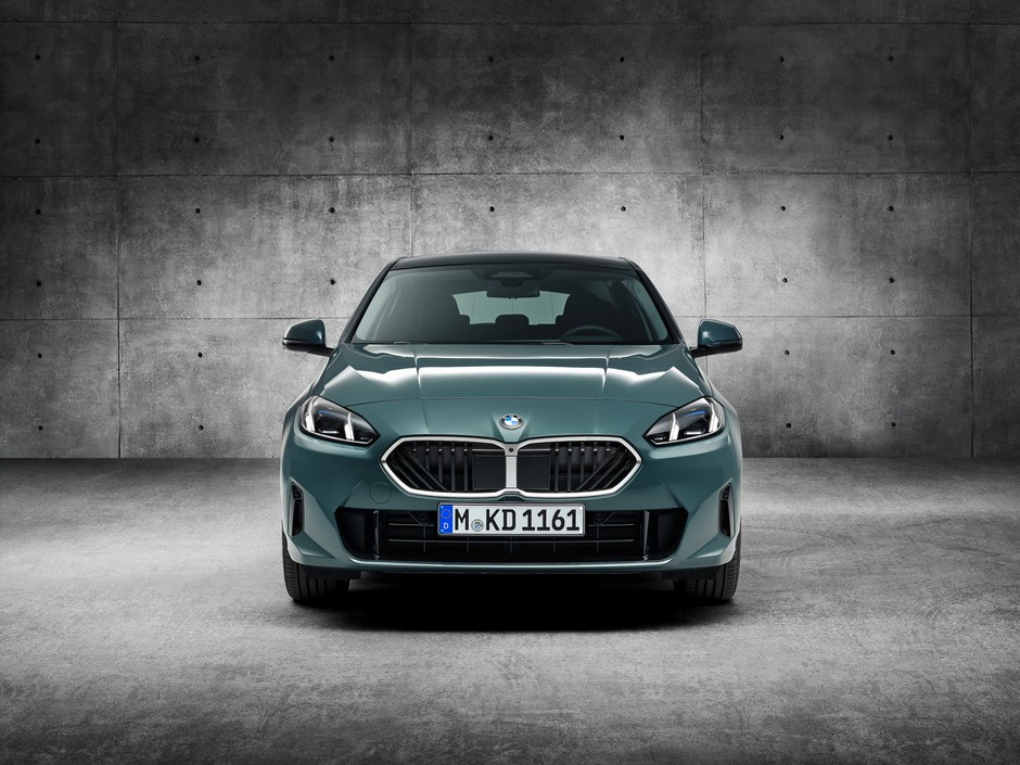 2024 BMW Serii 1