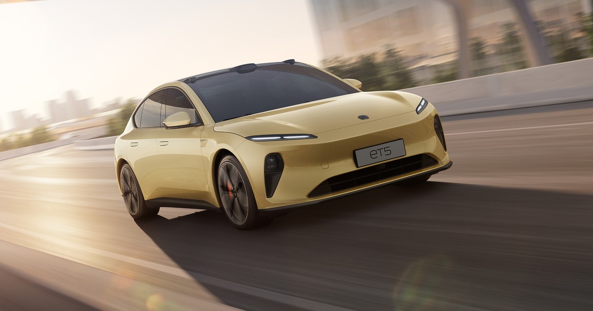 NIO ET5