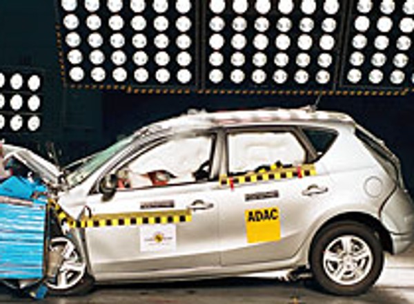 EuroNCAP: Hyundai i30 odjechał z czterema gwiazdkami