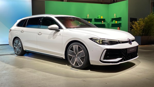 Nowy Volkswagen Passat wyceniony. Nieźle jak na tak duże auto