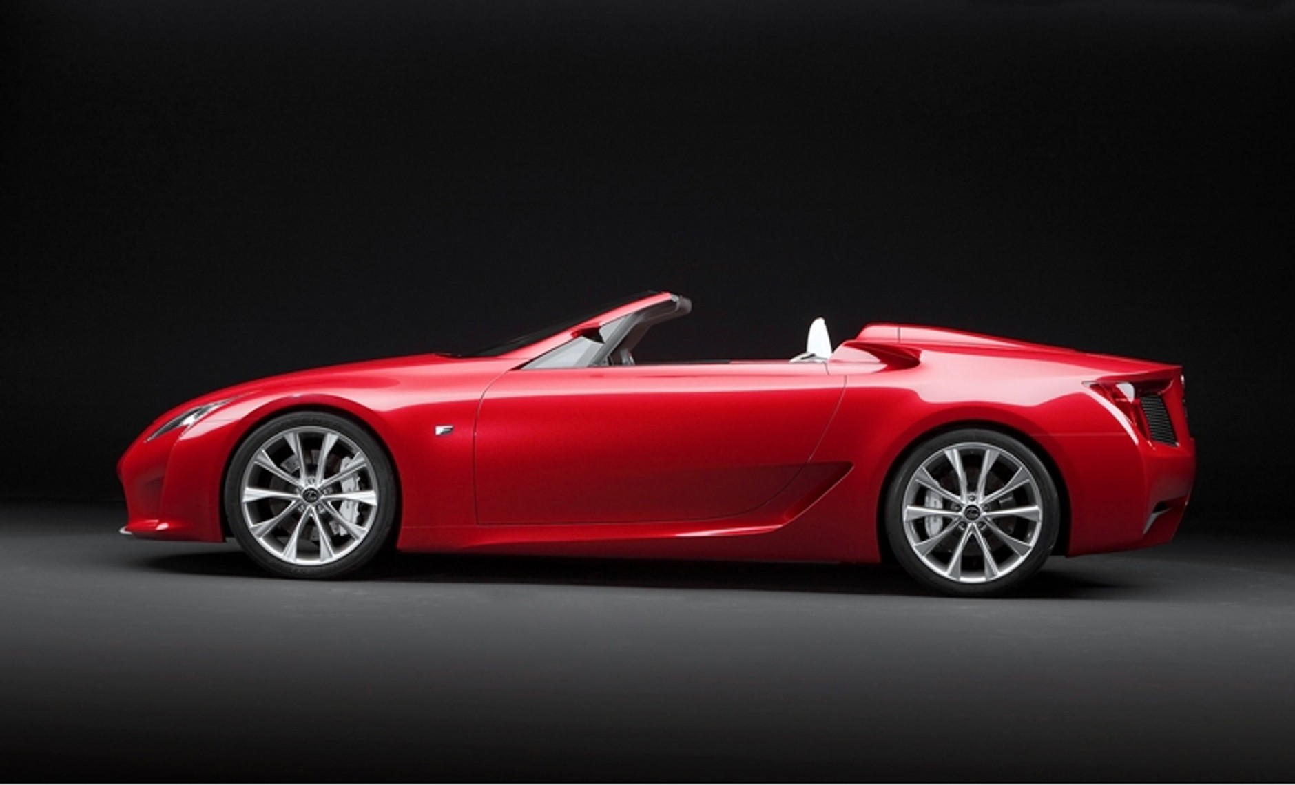 Lexus LF-A – od prototypów do wersji seryjnej