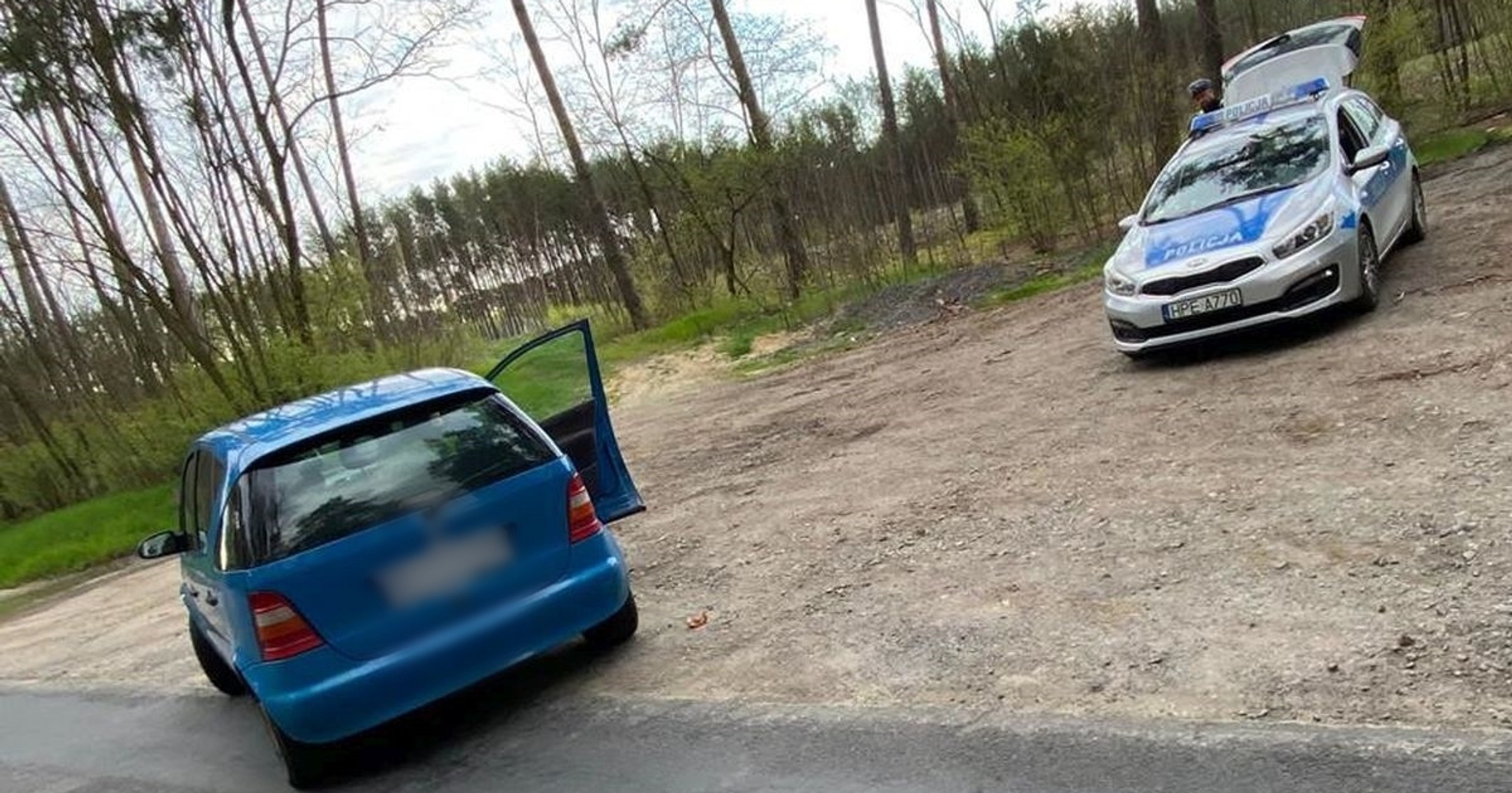 Policjanci zatrzymali 64-latka, który miał problemy z utrzymaniem prostego toru jazdy