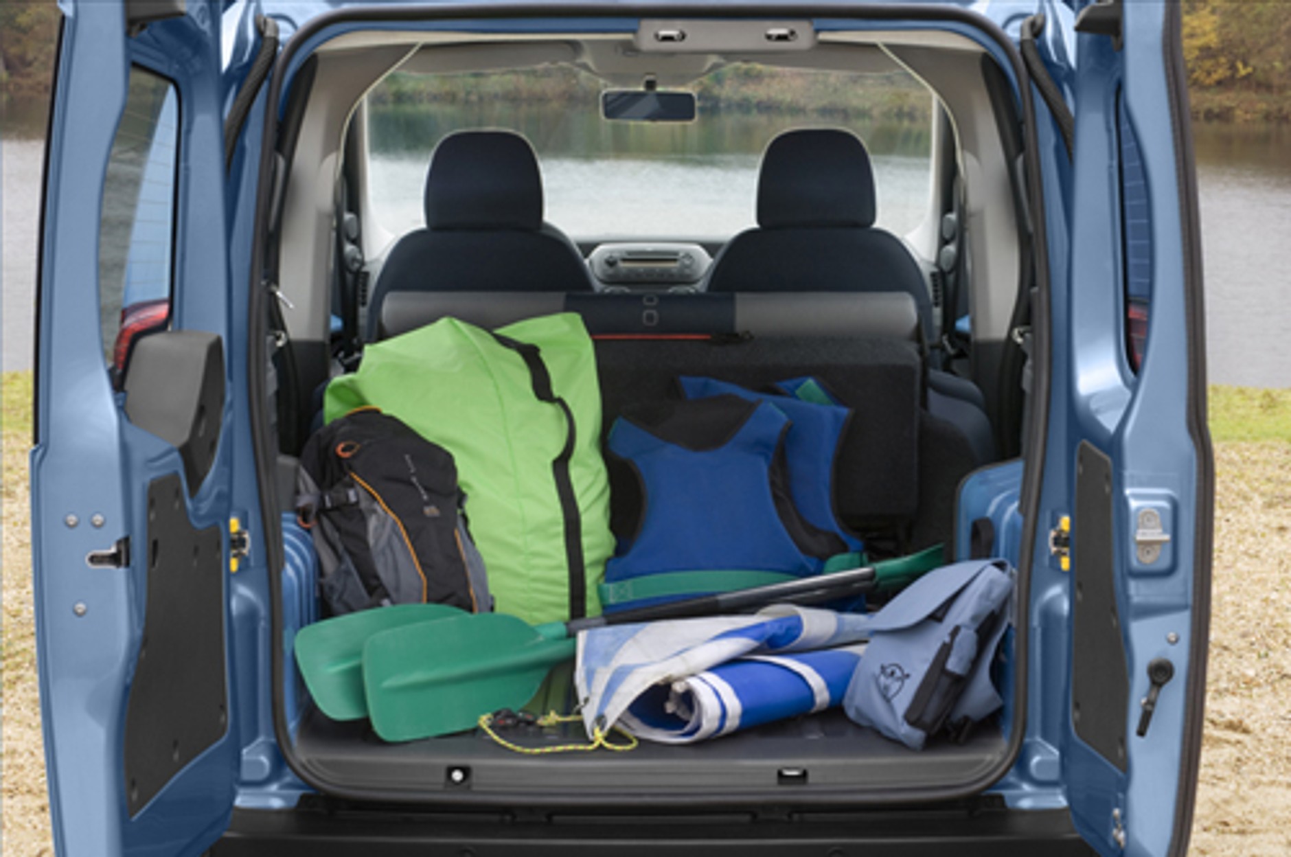 Nemo Combi - rodzinny dostawczak