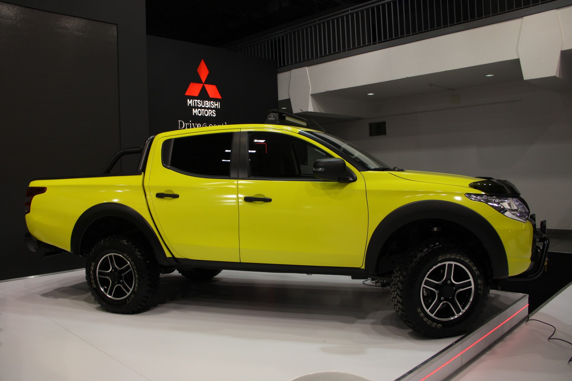 Mitsubishi L200 Monster (Poznań 2016)