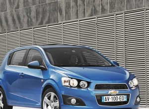 Aveo: podwójne uderzenie Chevroleta