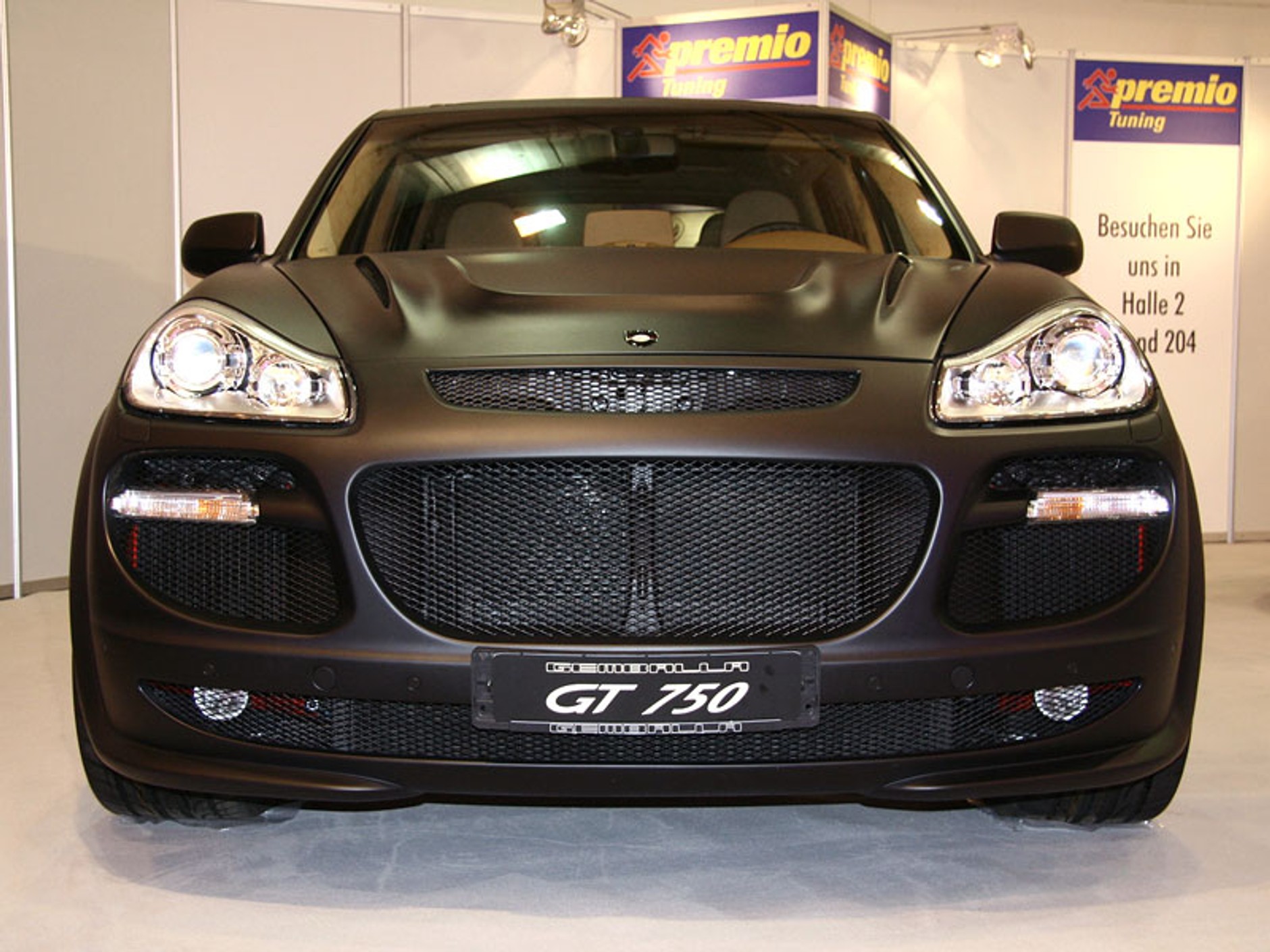 Essen Motor Show 2007 - Latające maszyny i piękne modelki (fotogaleria 2)