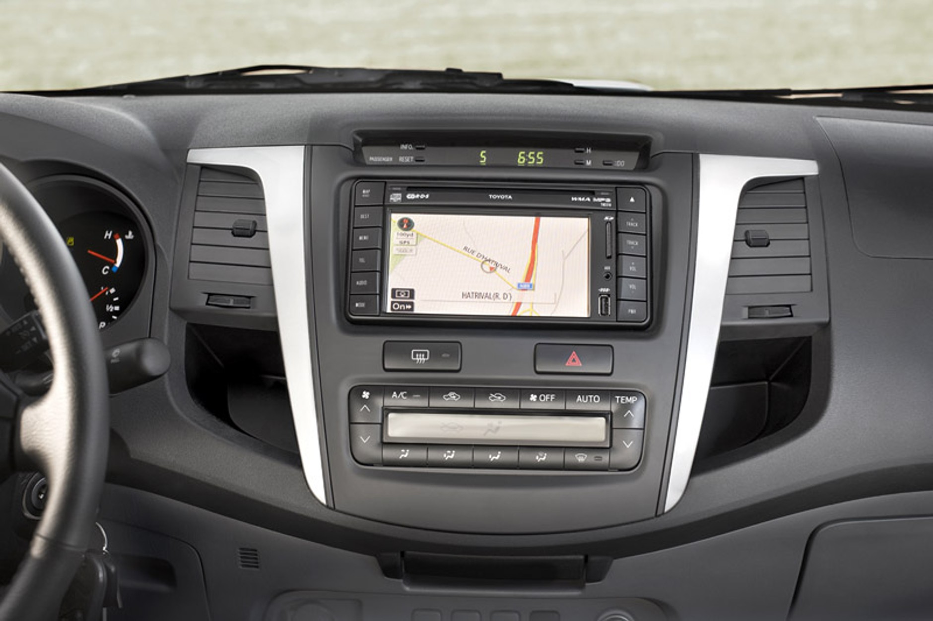 Toyota Hilux: restyling pickupa na nowy rok modelowy