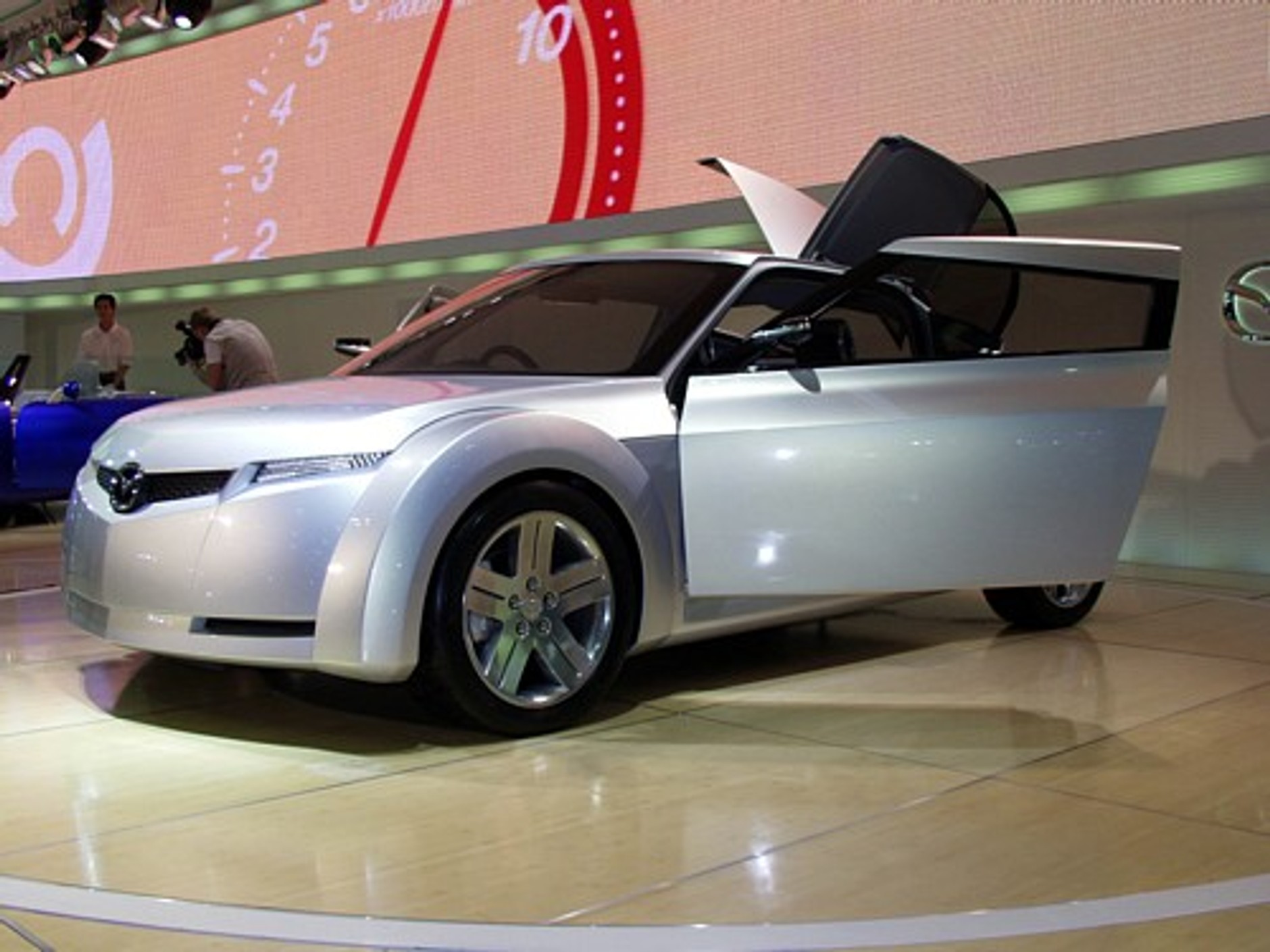 37 Tokyo Motor Show (23.10 - 05.11)