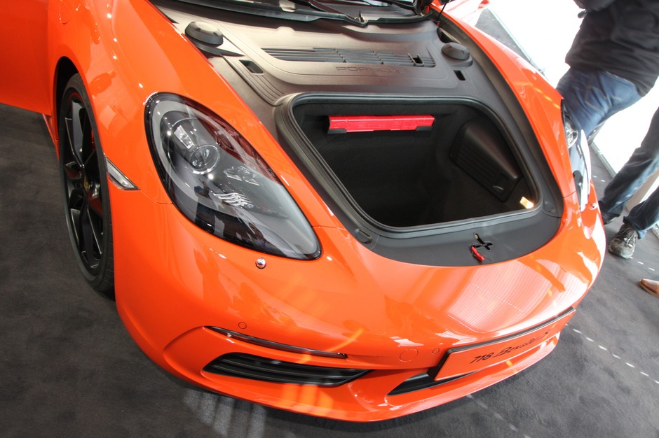 Porsche 718 Boxster