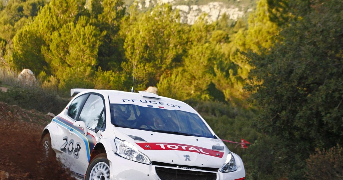 Pierwsze testy Peugeot 208 R5