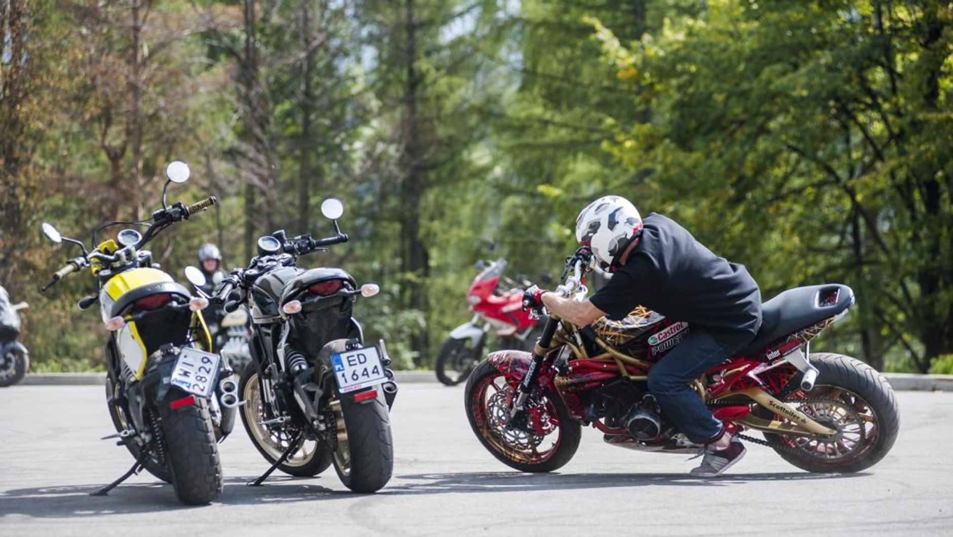 Jesień z Ducati