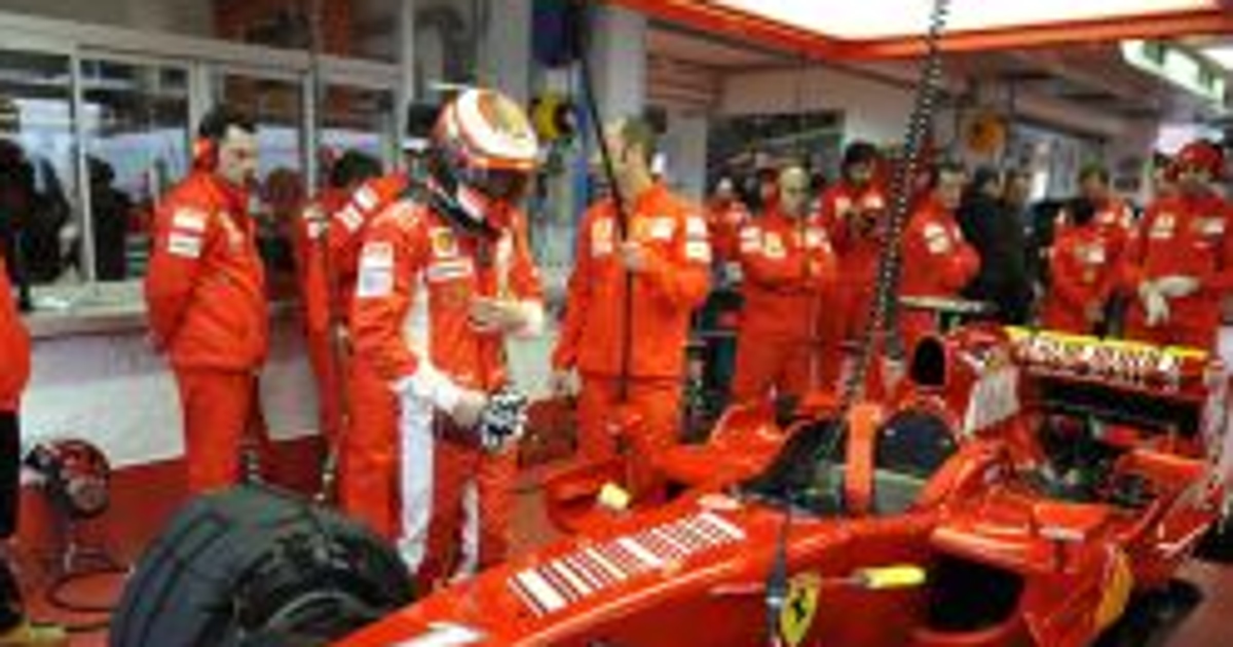 Formuła 1: Kimi Raikkonen pokonany przez Felipe Massę
