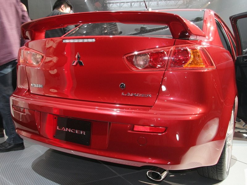 Detroit 2007: Lancer z ewolucją (video)