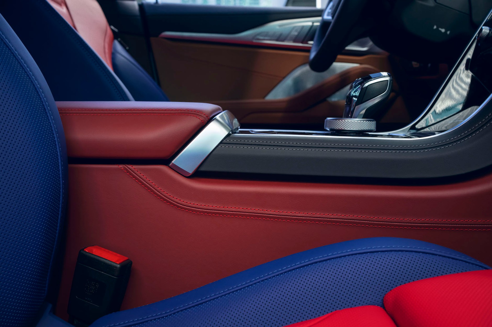 BMW serii 8 "The 8 x Jeff Koons" (2022)