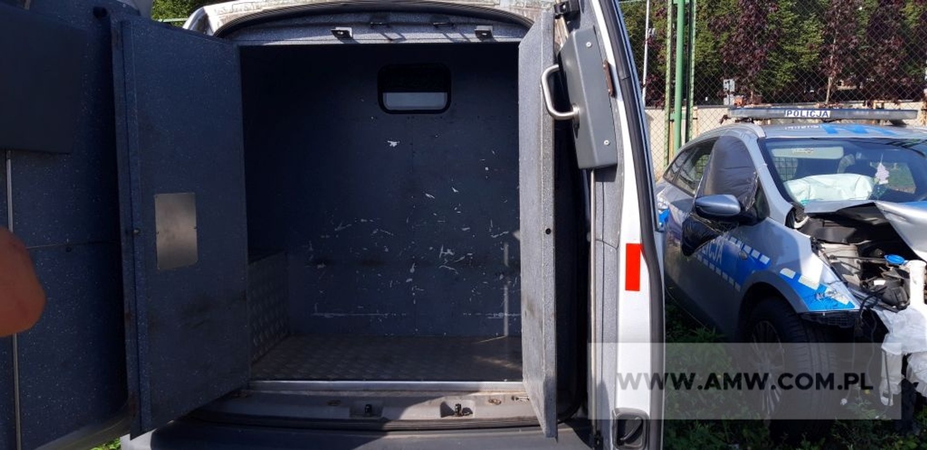 Volkswagen Caddy w odmianie bankowóz