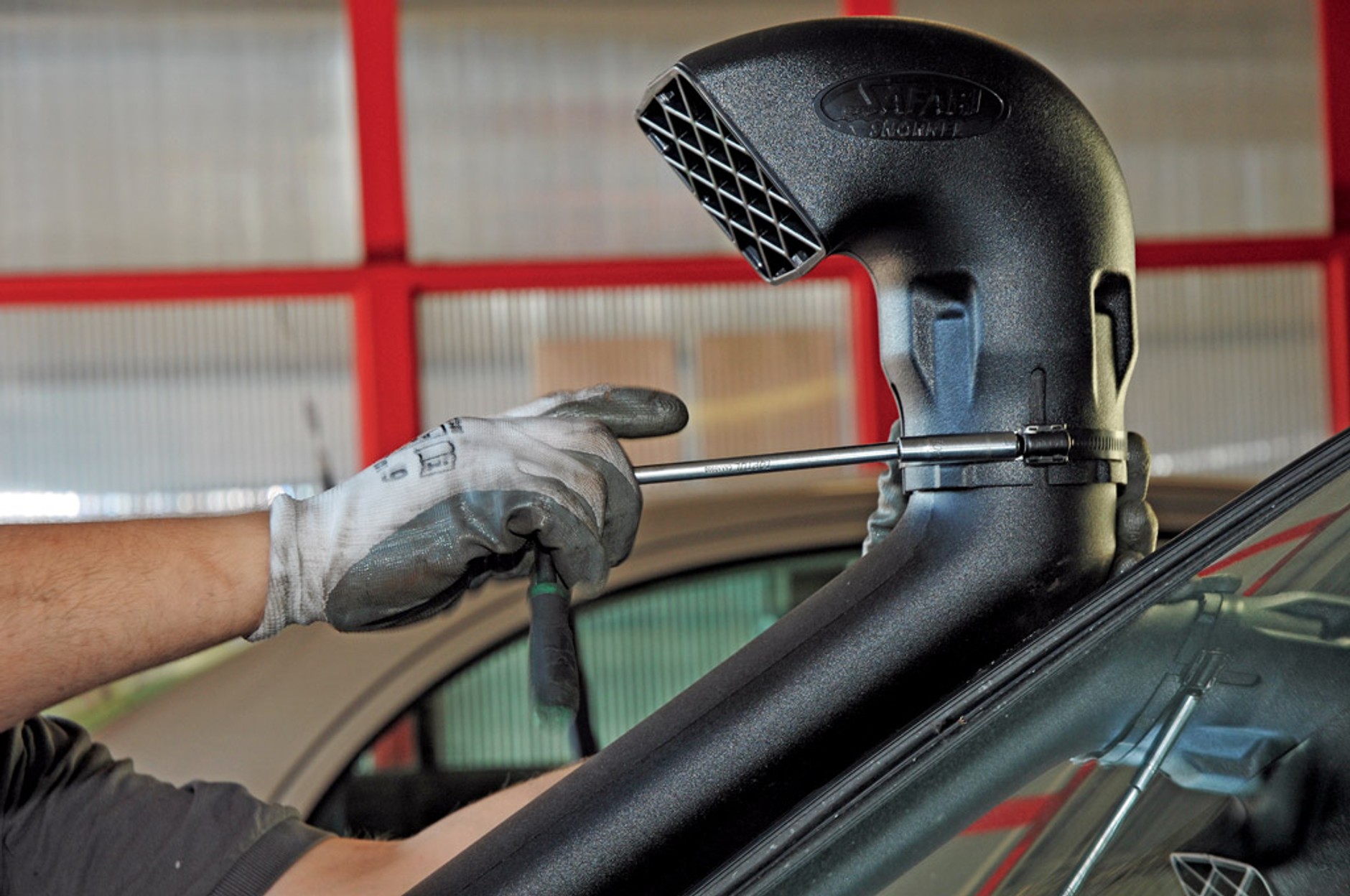 Czy warto montować sonrkela? Radzimy jak zrobić to dobrze