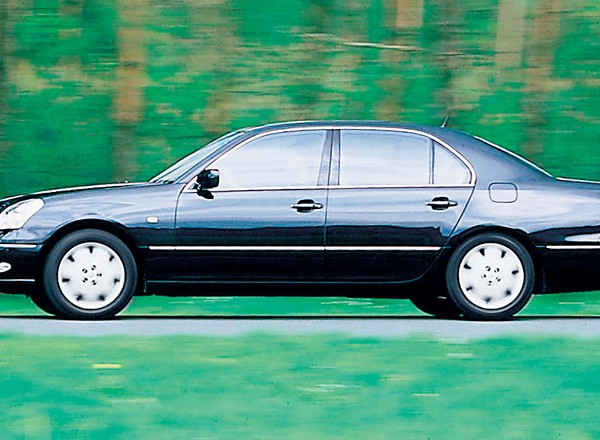 Lexus LS 430: typ bez skazy - z archiwum Auto Świata
