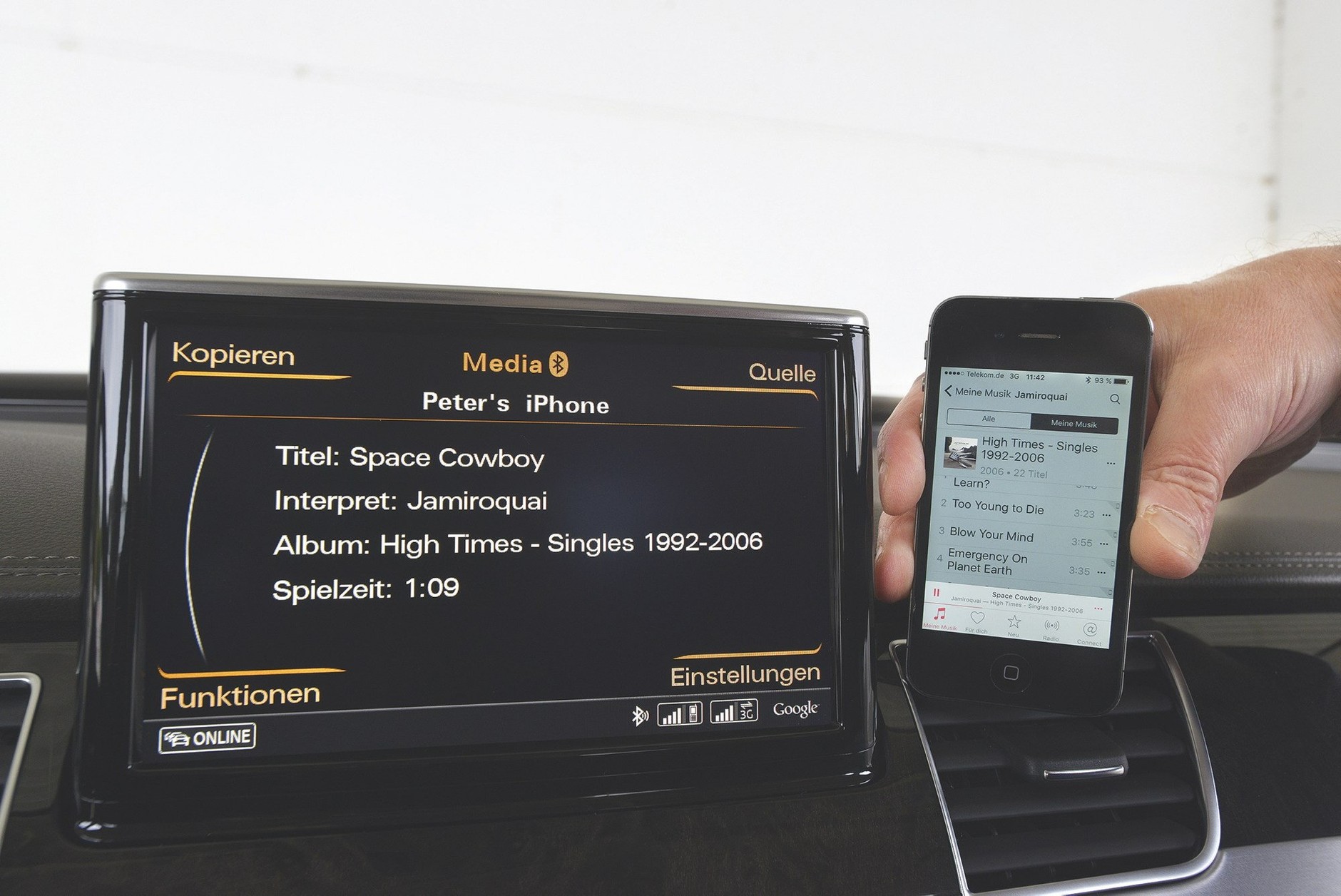 Nowe BMW 750i kontra Audi A8, Mercedes klasy S i Porsche Panamera