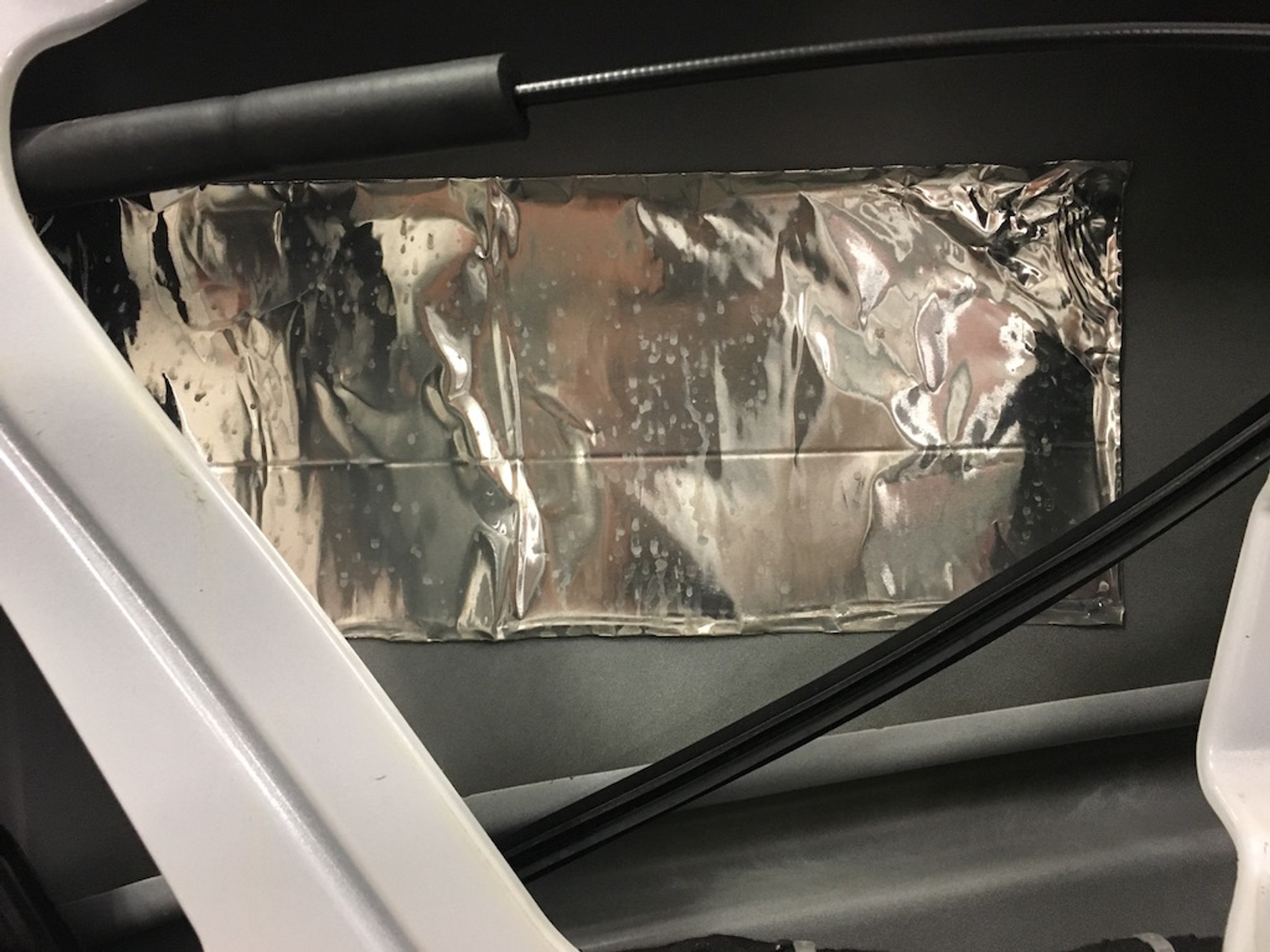 Wygłuszanie samochodu krok po kroku - radzimy, jak zrobić to dobrze