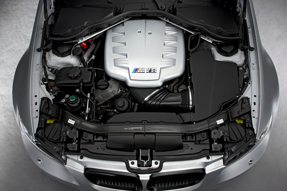 BMW M3 CRT Sedan - Lżejszy znaczy szybszy