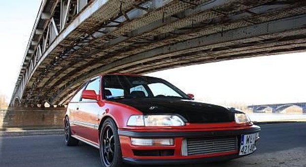 Honda Civic kompressssor - 260 KM w aucie ważącym 900 kg