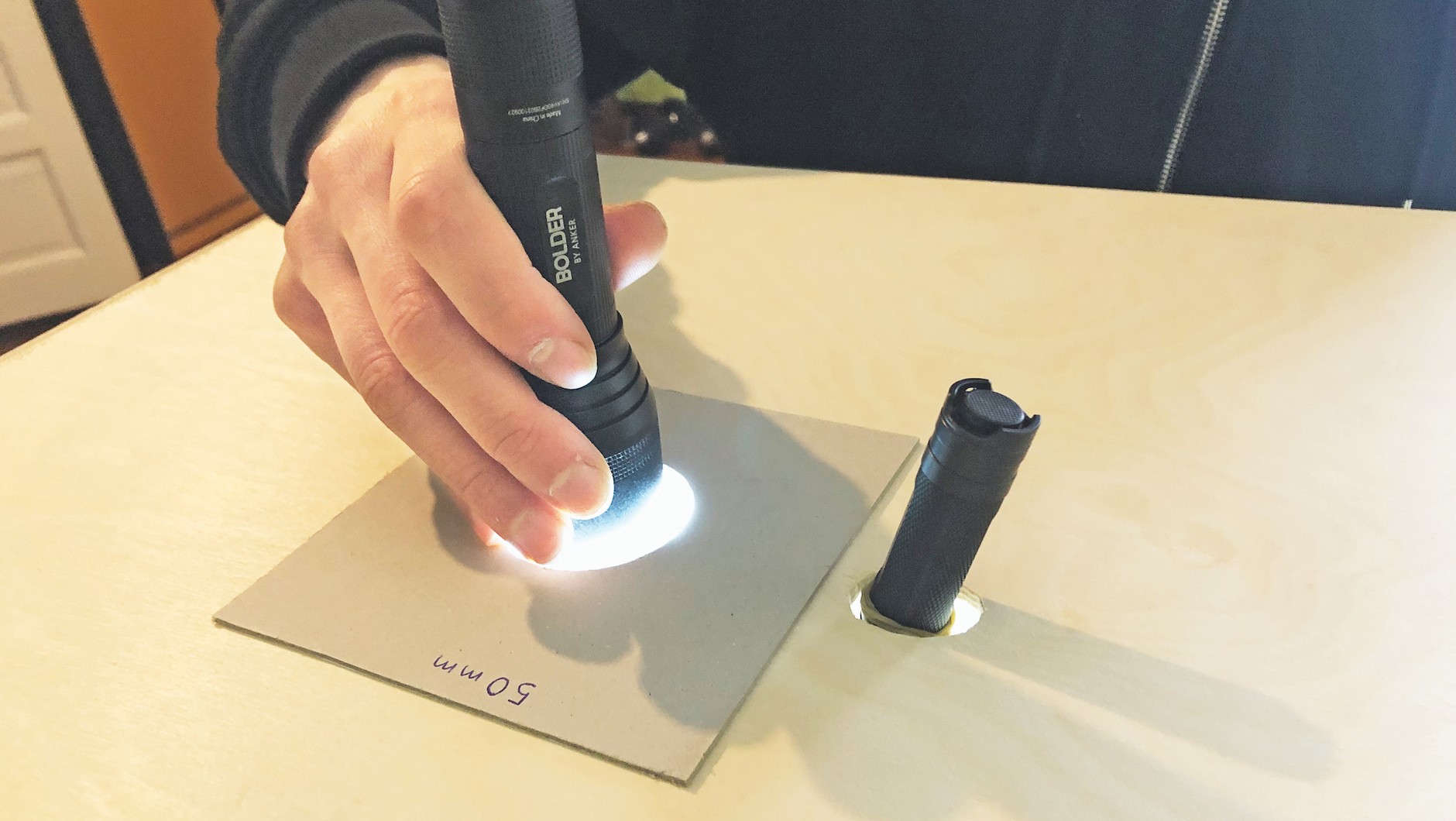Test latarek LED